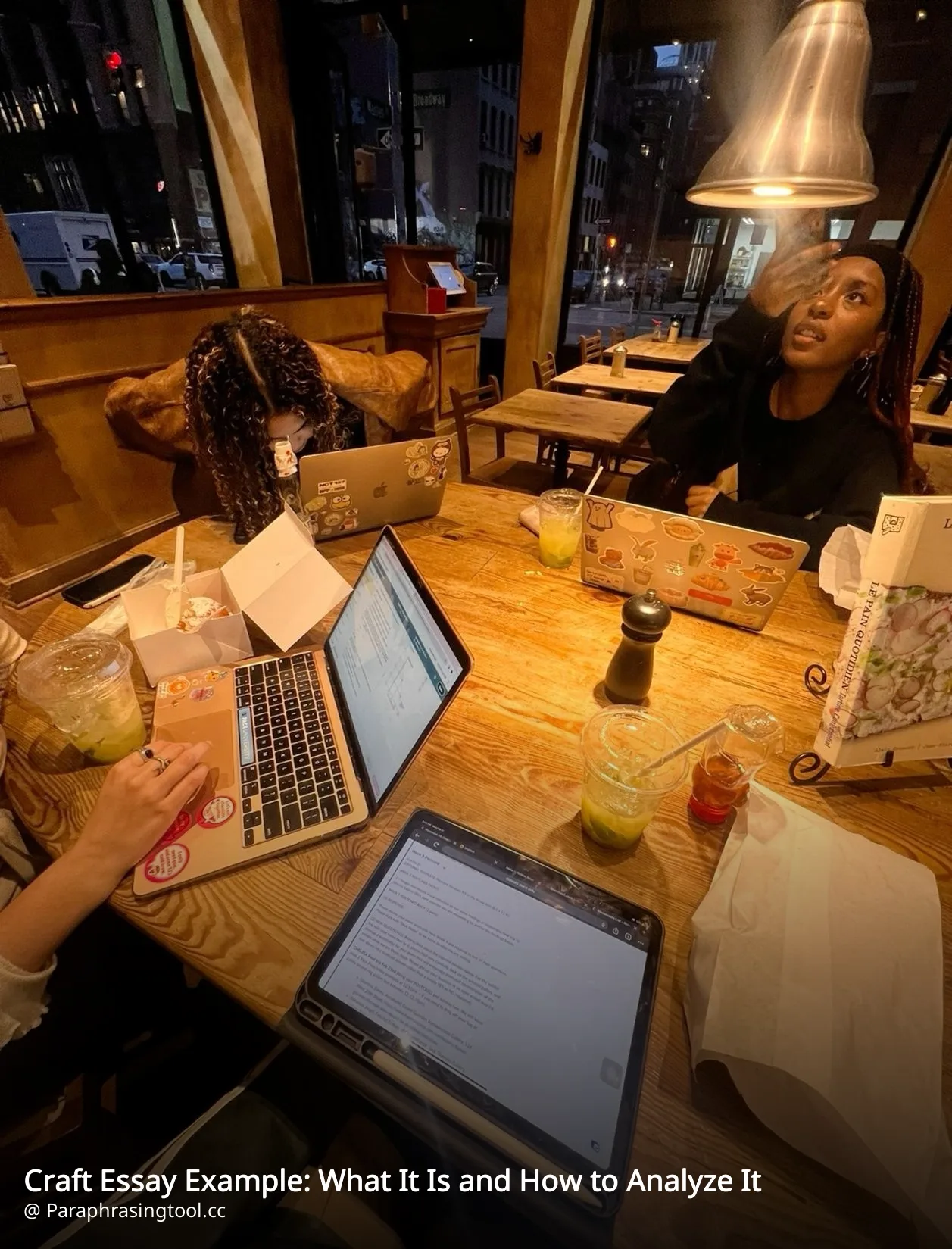 Craft Essay Example: What It Is and How to Analyze It