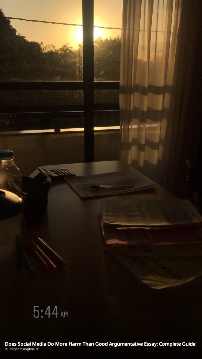 Does Social Media Do More Harm Than Good Argumentative Essay: Complete Guide